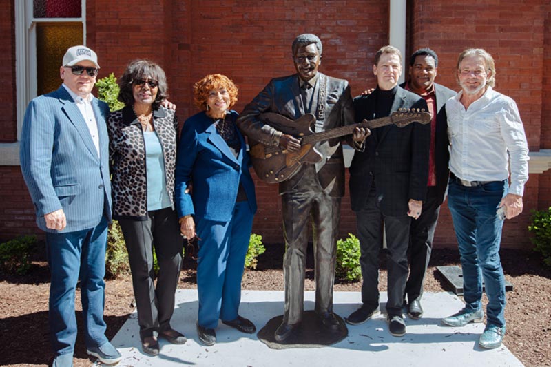 Charley Pride statue at the Ryman