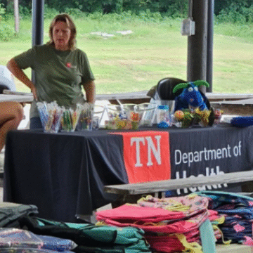 Resource Center receives donation from DREMC