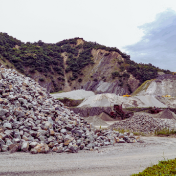 Planning Commission sends quarry proposal to Metro Council for further review